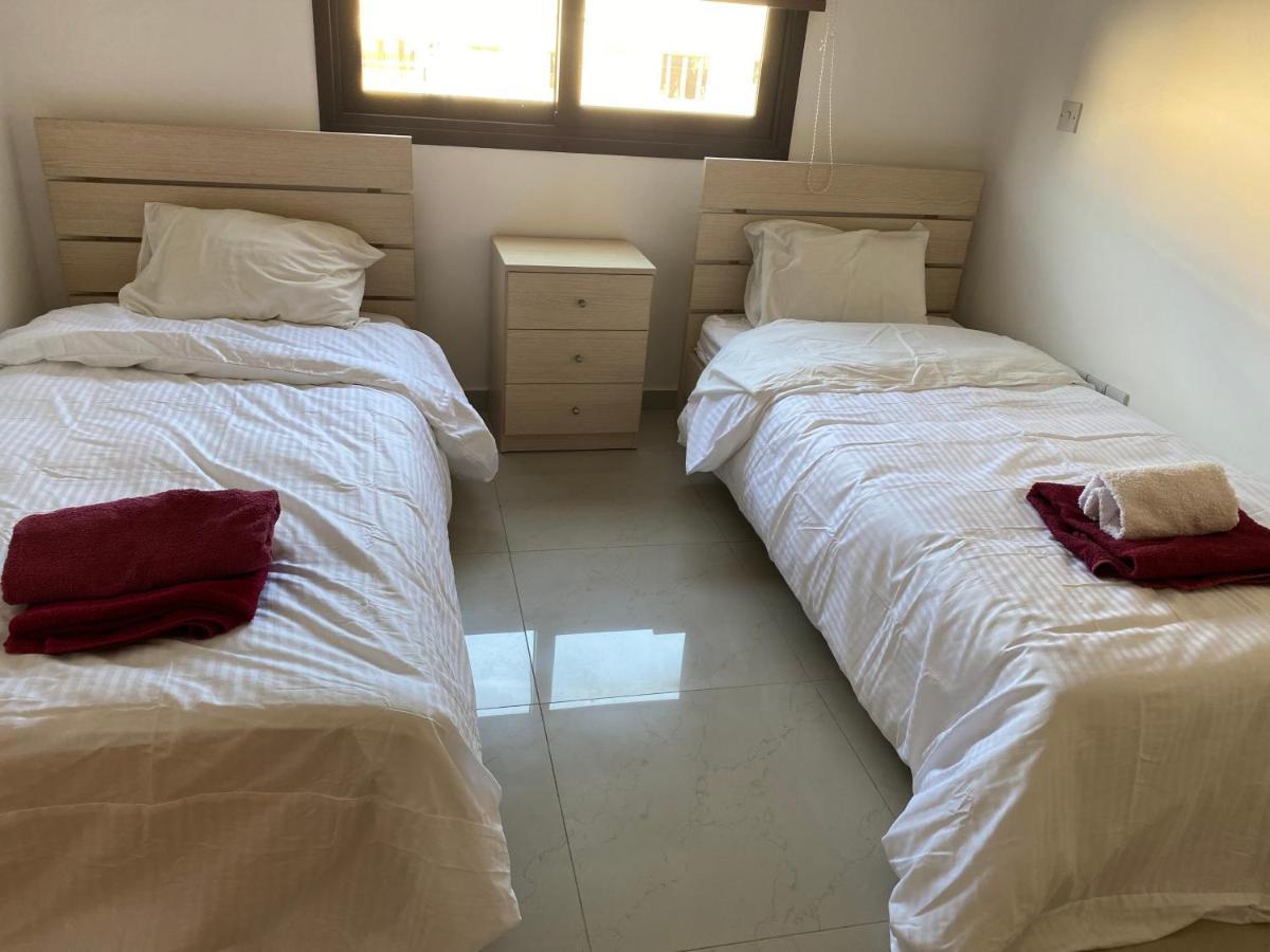 Two Bedroom Duplex :Mountain And Sea View Larnaca Ngoại thất bức ảnh